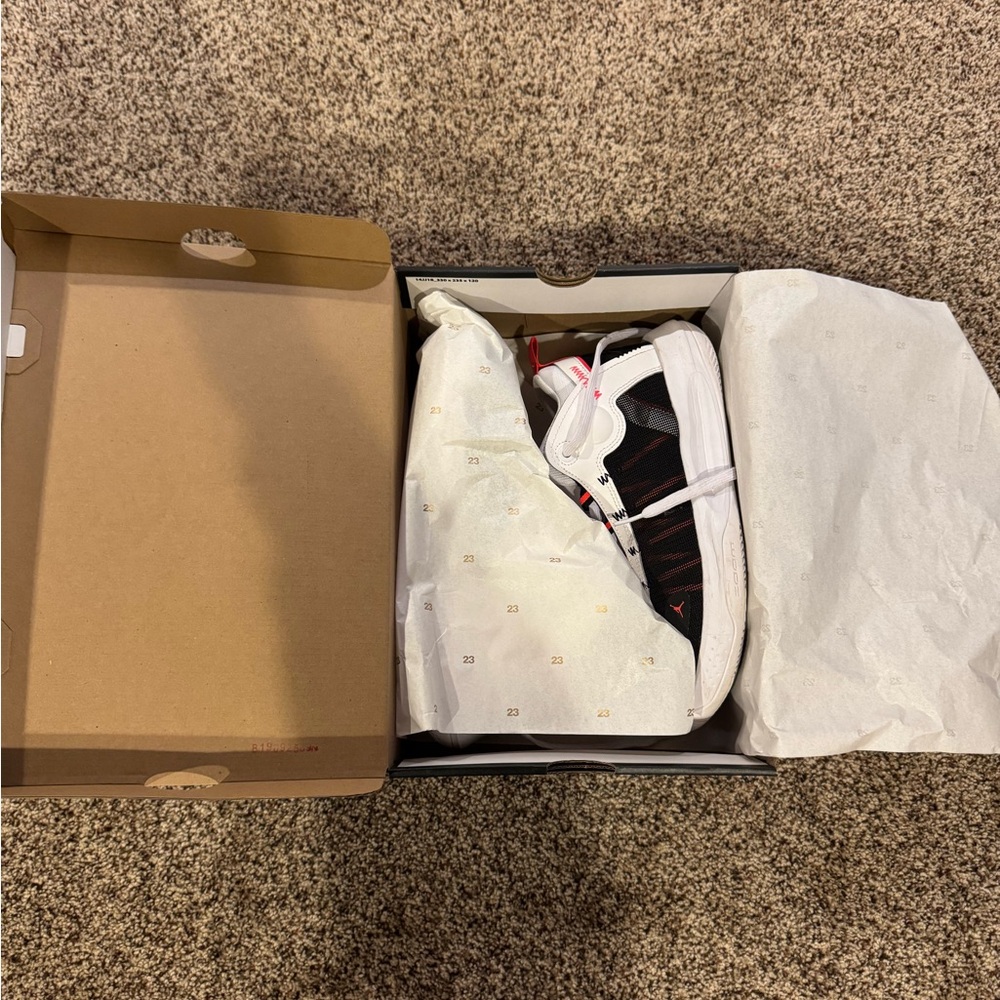 Jordan Jumpman 2020 White Black Red Men’s Size 9.5